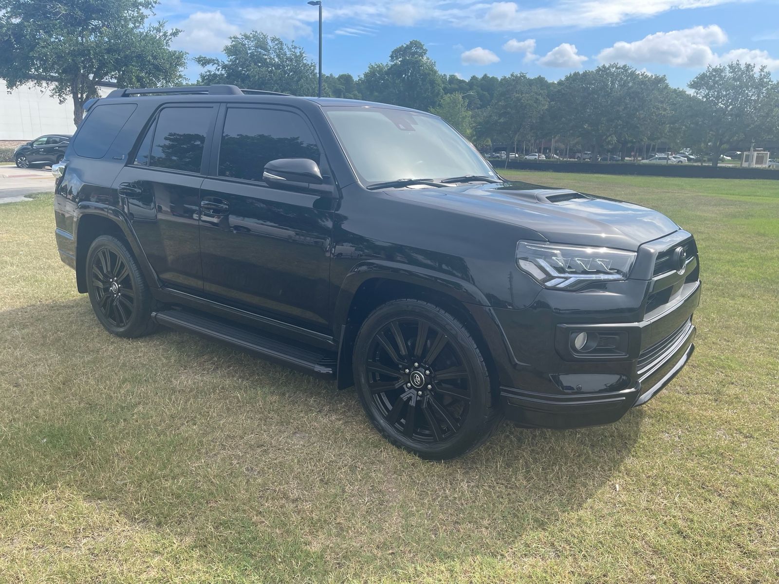 Toyota 4Runner Nightshade 2020 - доставка авто из США