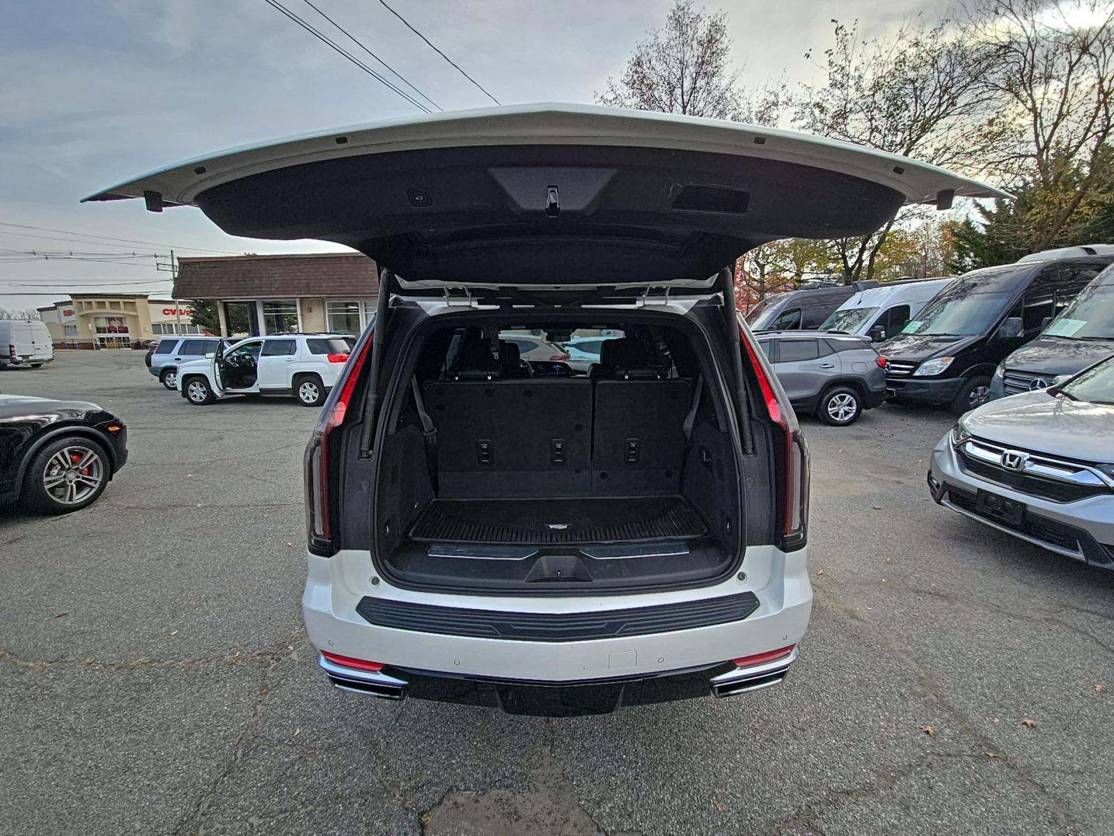 Cadillac Escalade ESV Luxury 1SA 2022 | Grand Car Cadillac Escalade ESV Luxury 1SA 2022 - доставка авто из США