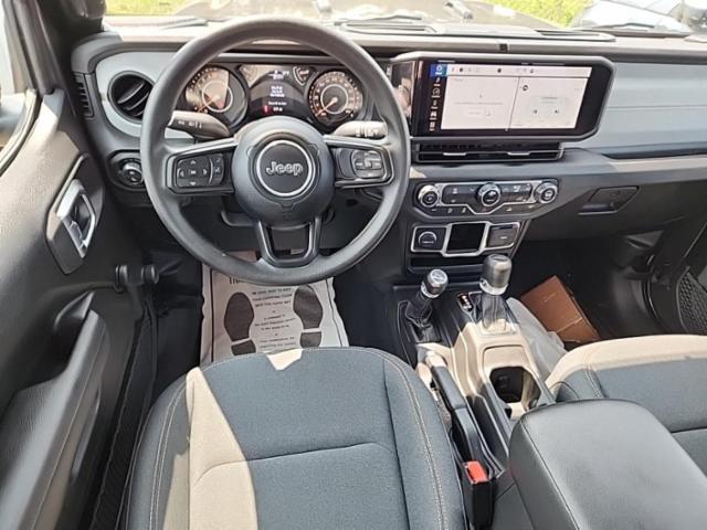Jeep Gladiator Sport Crew Cab Short Bed 2024 | Grand Car Jeep Gladiator Sport Crew Cab Short Bed 2024 - доставка авто из США