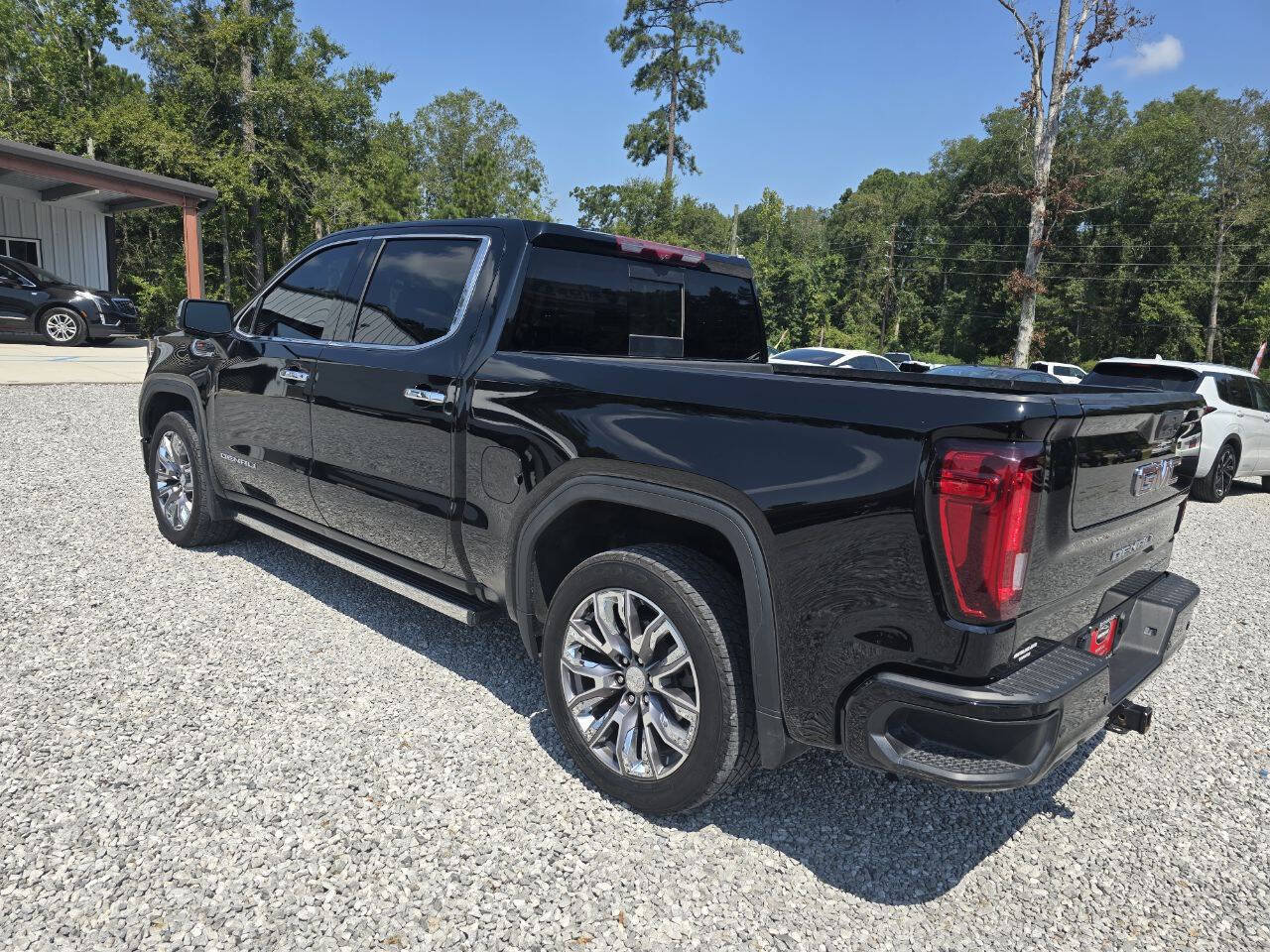 GMC Sierra 1500 Denali Crew Cab Extra Short Bed 5SA 2023 | Grand Car GMC Sierra 1500 Denali Crew Cab Extra Short Bed 5SA 2023 - доставка авто из США