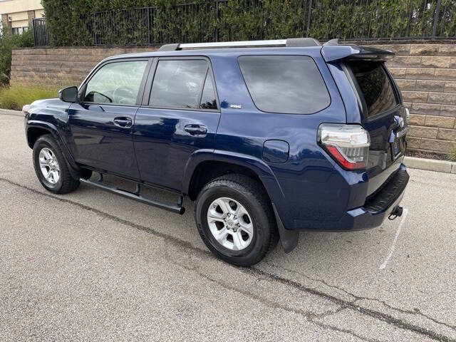 Toyota 4Runner SR5 2021 | Grand Car Toyota 4Runner SR5 2021 - доставка авто из США