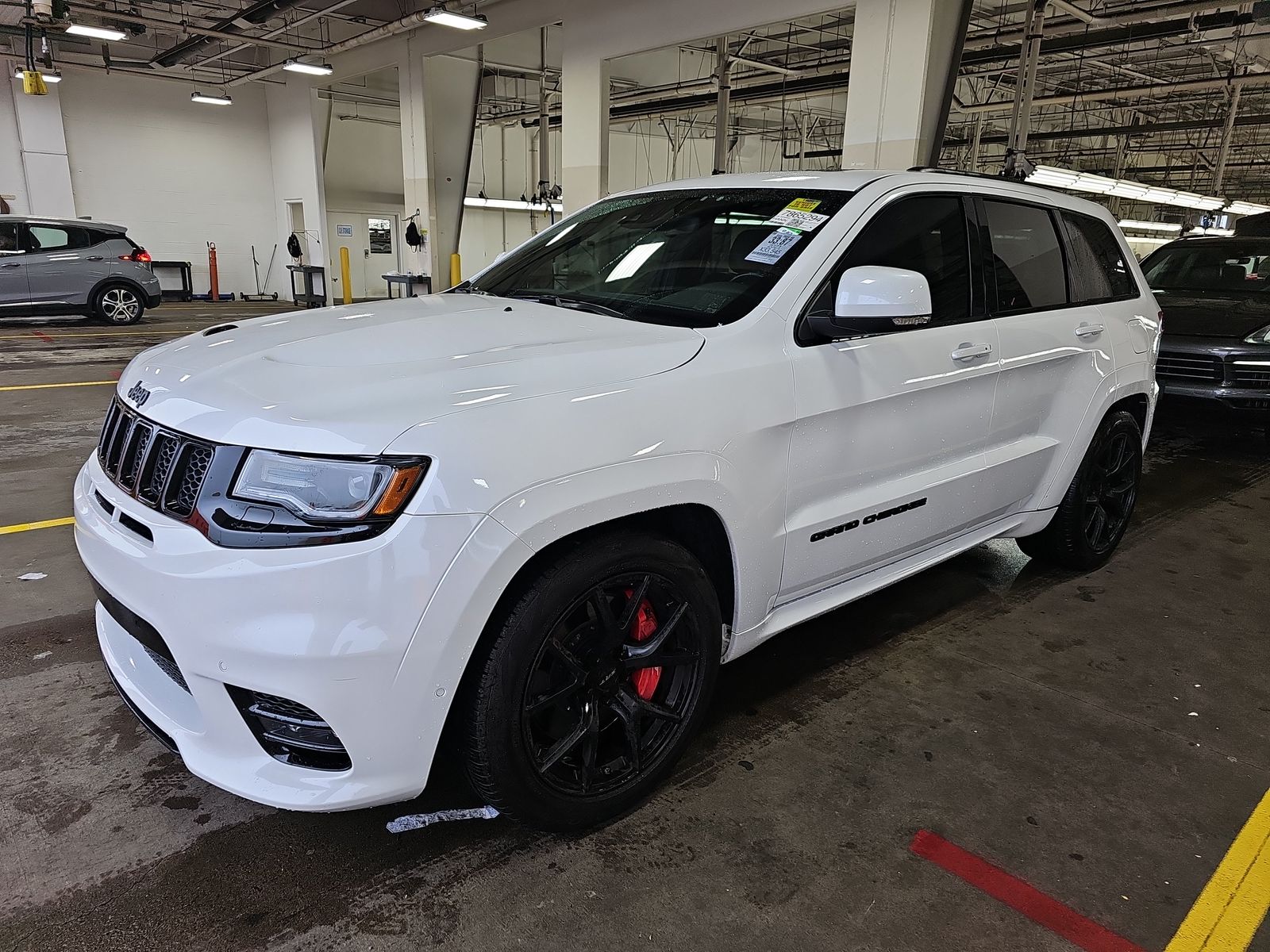 Автомобиль Jeep Grand Cherokee SRT 2021 | GrandCar