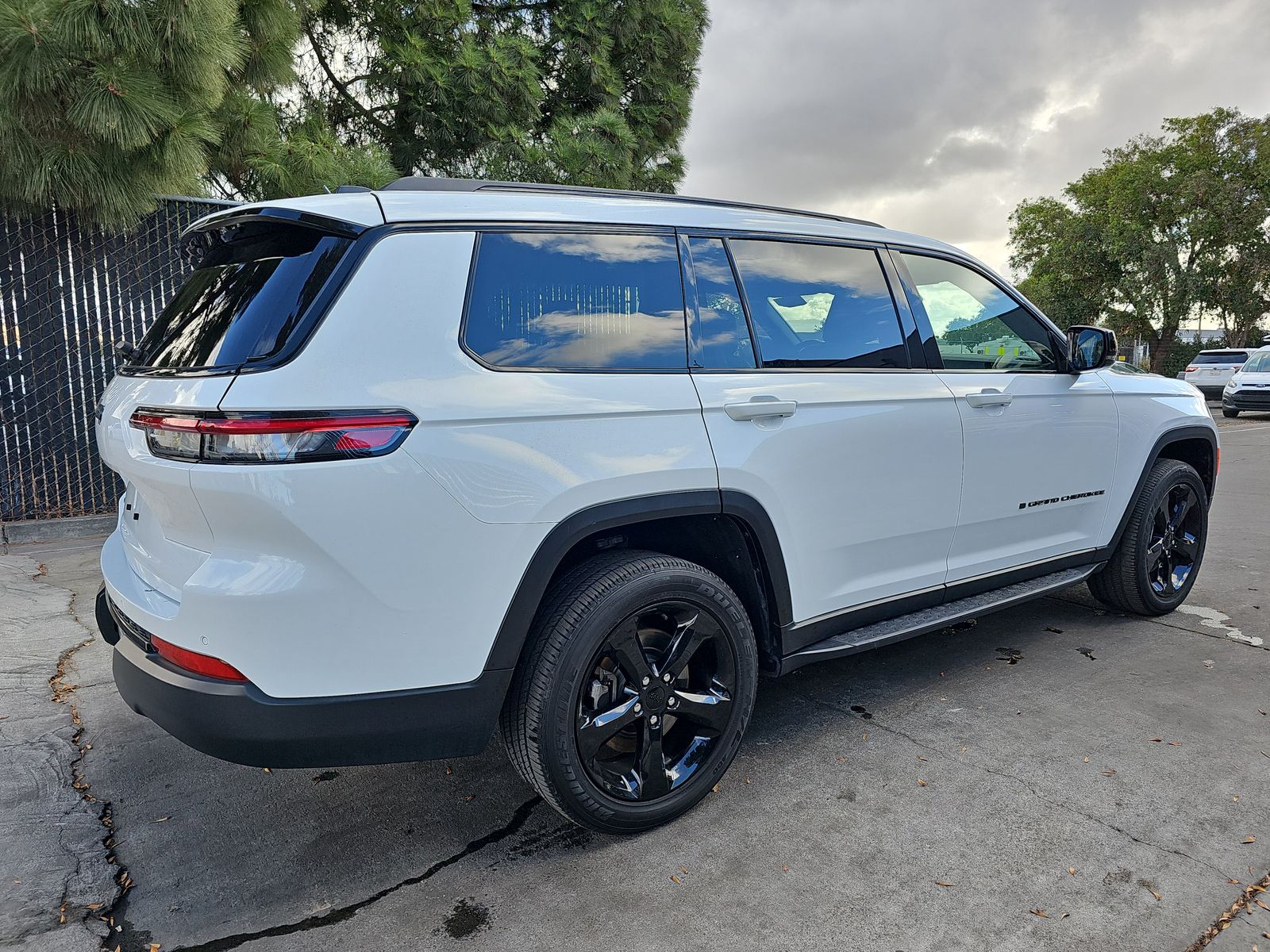 Jeep Grand Cherokee L Altitude 2021 | Grand Car Jeep Grand Cherokee L Altitude 2021 - доставка авто из США