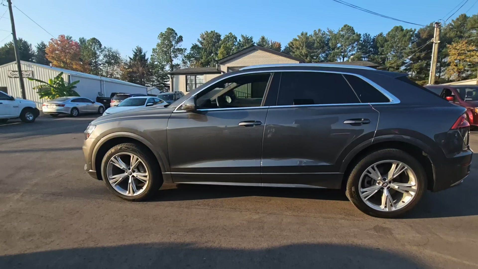 Audi Q8 Premium Plus 2019 | Grand Car Audi Q8 Premium Plus 2019 - доставка авто из США