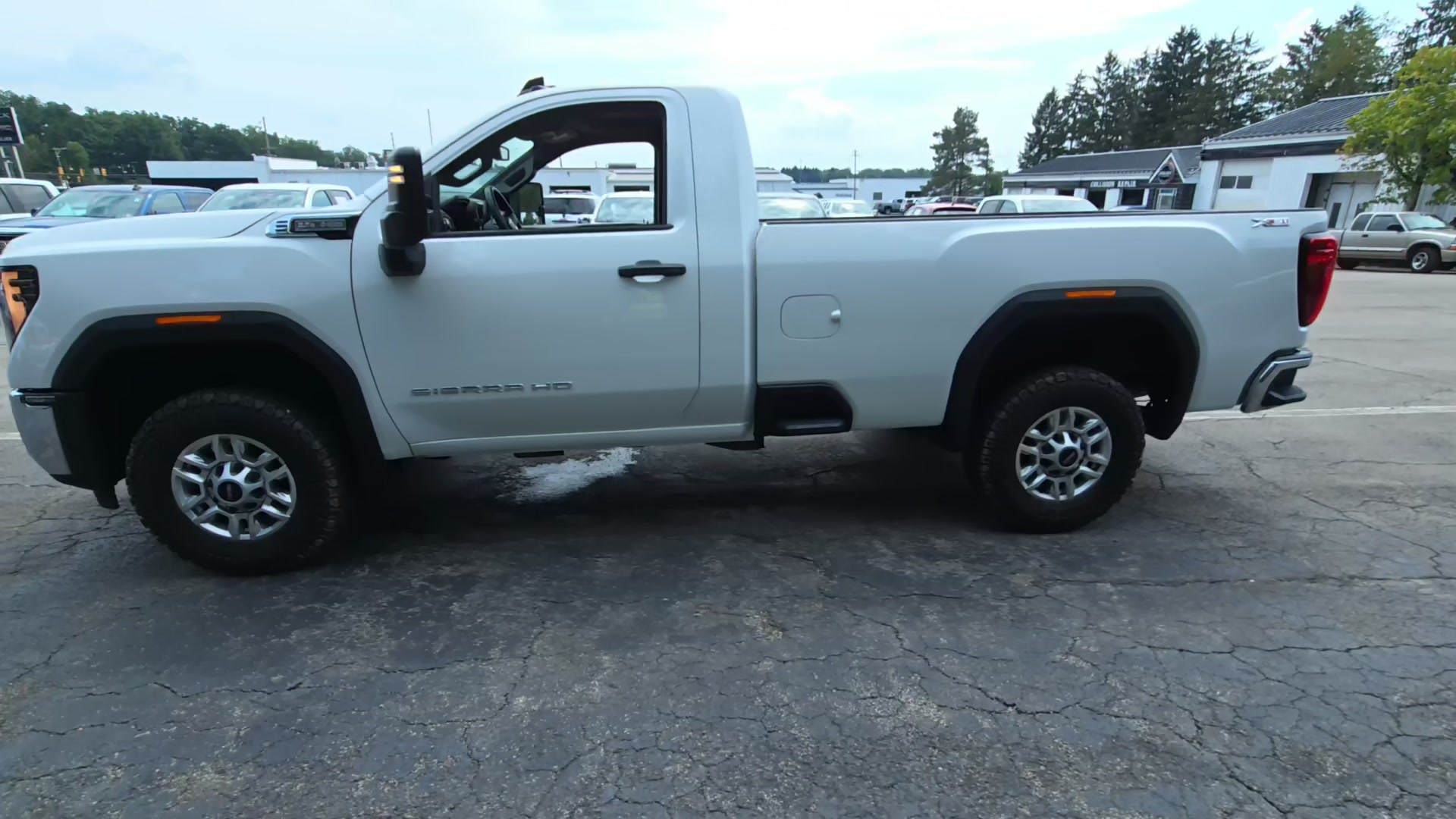 GMC Sierra 2500HD Pro Regular Cab Long Bed 1SA 2024 | Grand Car GMC Sierra 2500HD Pro Regular Cab Long Bed 1SA 2024 - доставка авто из США