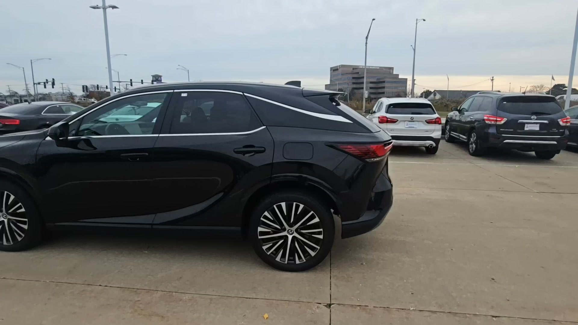 Lexus RX 350h Premium Plus 2023 | Grand Car Lexus RX 350h Premium Plus 2023 - доставка авто из США