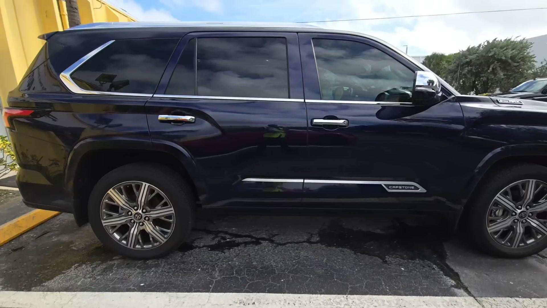 Toyota Sequoia Capstone 2024 | Grand Car Toyota Sequoia Capstone 2024 - доставка авто из США