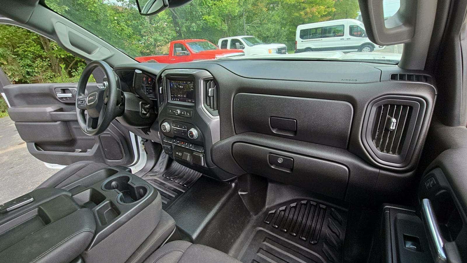 GMC Sierra 2500HD Pro Regular Cab Long Bed 1SA 2024 | Grand Car GMC Sierra 2500HD Pro Regular Cab Long Bed 1SA 2024 - доставка авто из США