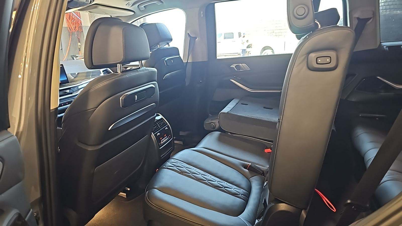 BMW X7 Sports Activity Vehicle xDrive40i 2023 | Grand Car BMW X7 Sports Activity Vehicle xDrive40i 2023 - доставка авто из США