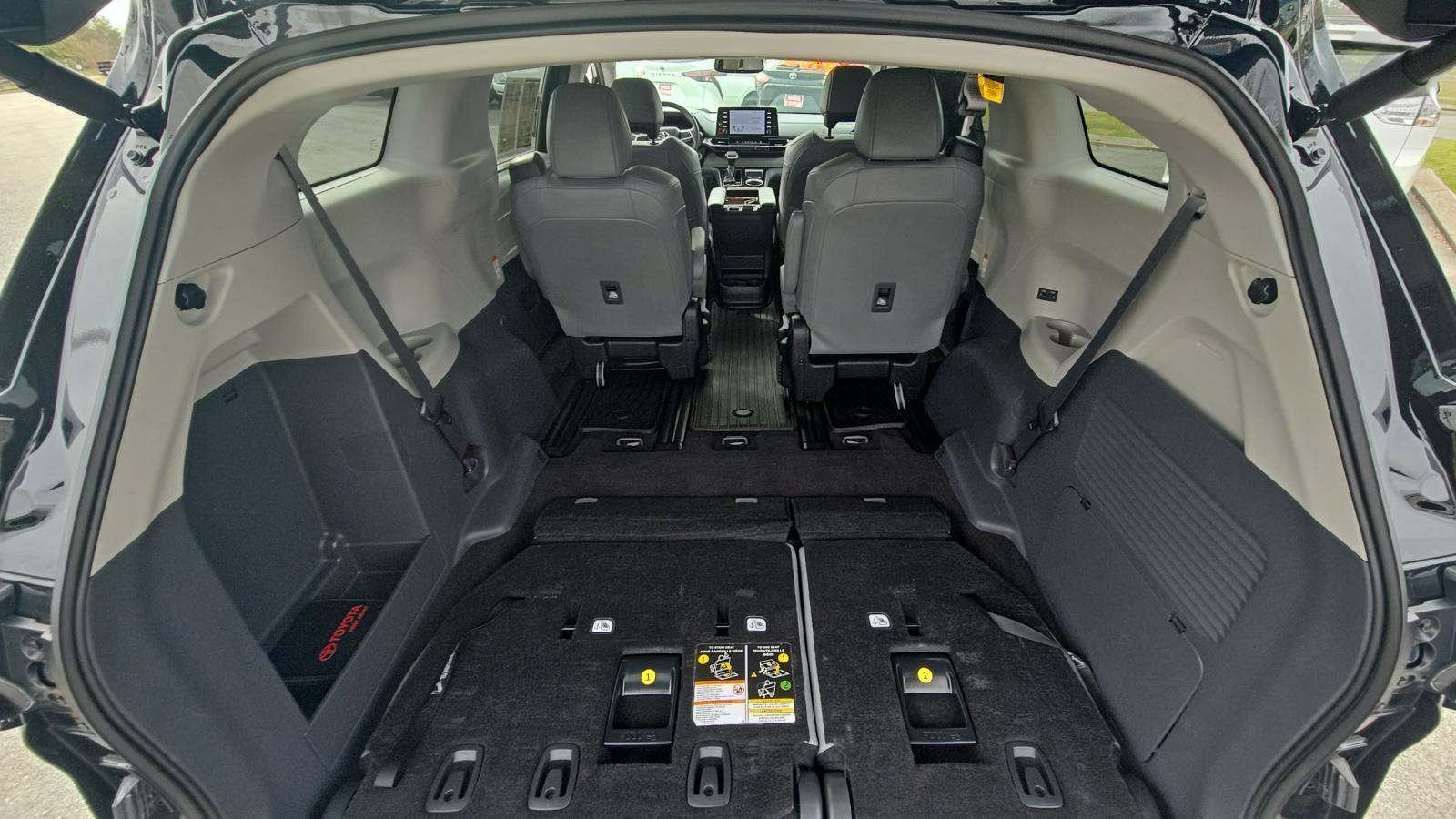Toyota Sienna XLE 7-Passenger 120.5″ WB 2023 | Grand Car Toyota Sienna XLE 7-Passenger 120.5″ WB 2023 - доставка авто из США