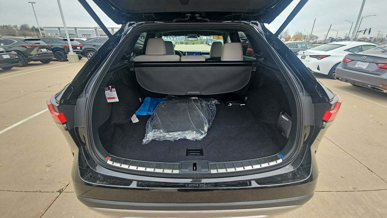 Lexus RX 350h Premium Plus 2023 | Grand Car Lexus RX 350h Premium Plus 2023 - доставка авто из США
