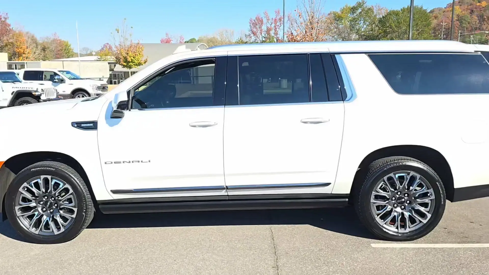 GMC Yukon Denali XL Ultimate 5SB 2024 | Grand Car GMC Yukon Denali XL Ultimate 5SB 2024 - доставка авто из США