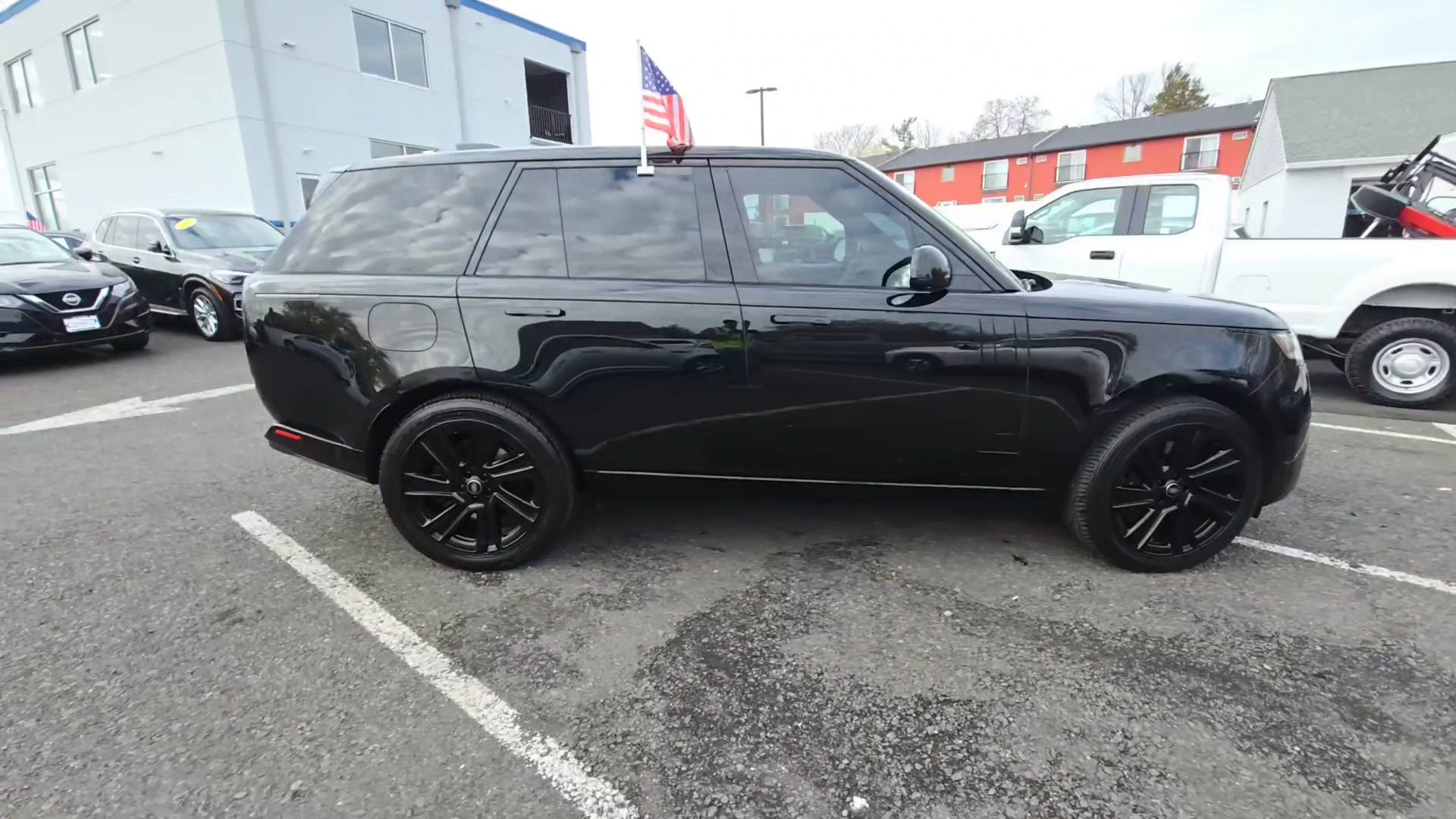 Land Rover Range Rover SE 2023 | Grand Car Land Rover Range Rover SE 2023 - доставка авто из США