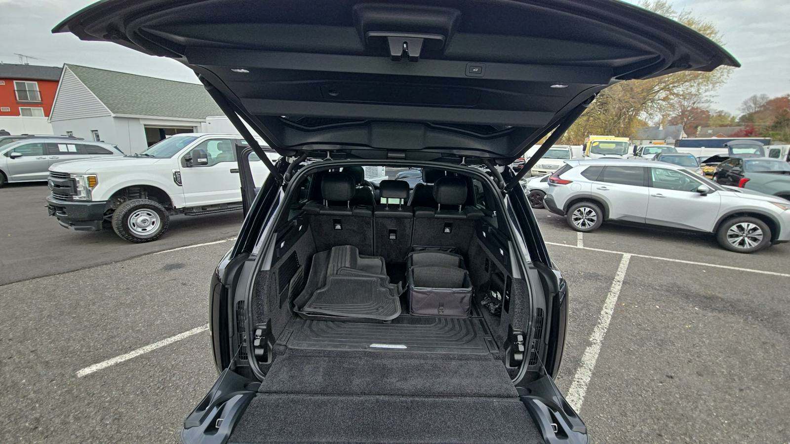 Land Rover Range Rover SE 2023 | Grand Car Land Rover Range Rover SE 2023 - доставка авто из США