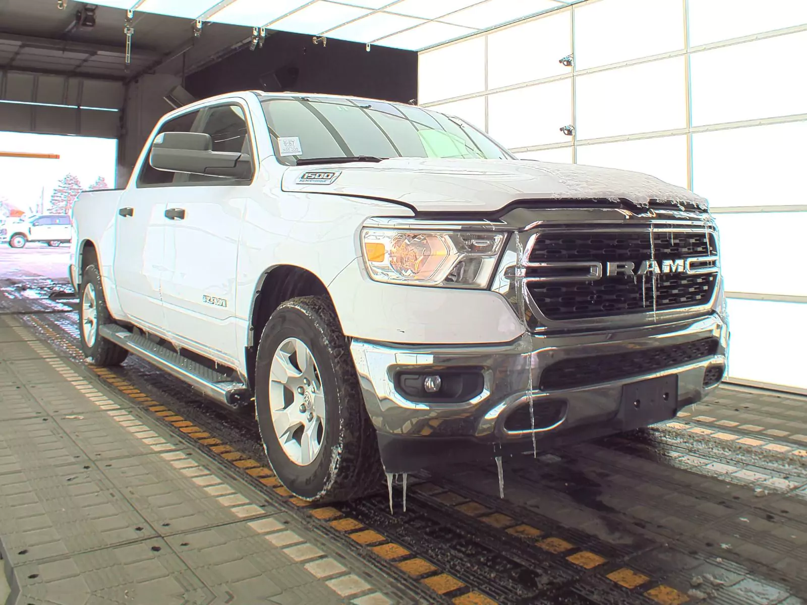 Ram 1500 Lone Star Crew Cab Extra Short Bed 2023 - доставка авто из США
