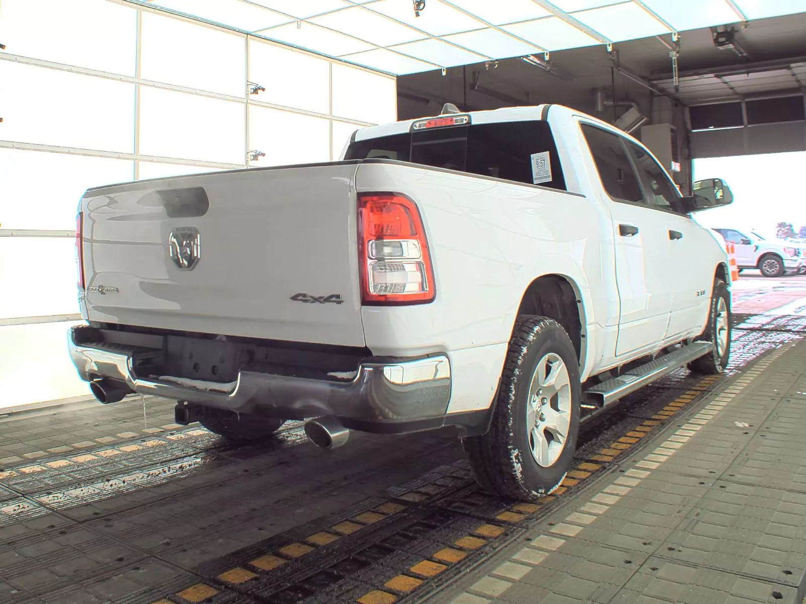 Ram 1500 Lone Star Crew Cab Extra Short Bed 2023 | Grand Car Ram 1500 Lone Star Crew Cab Extra Short Bed 2023 - доставка авто из США