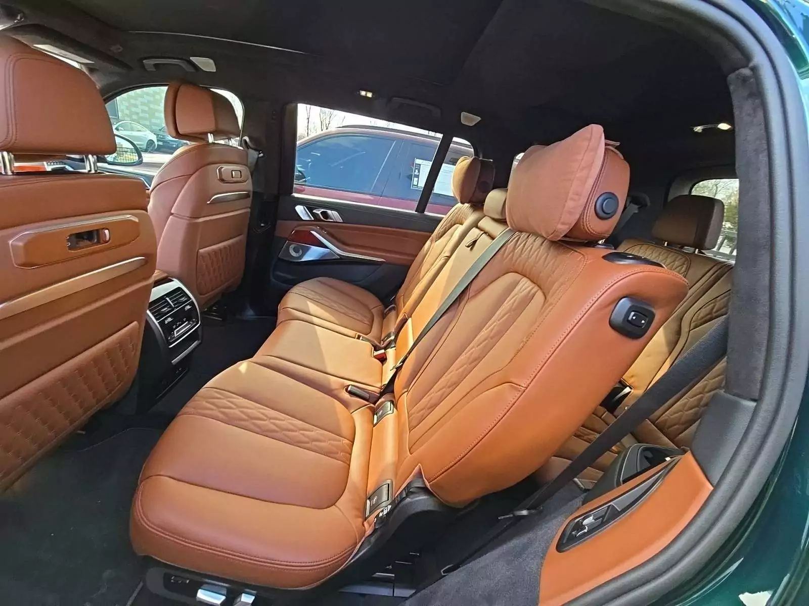 BMW X7 Sports Activity Vehicle ALPINA XB7 2024 | Grand Car BMW X7 Sports Activity Vehicle ALPINA XB7 2024 - доставка авто из США