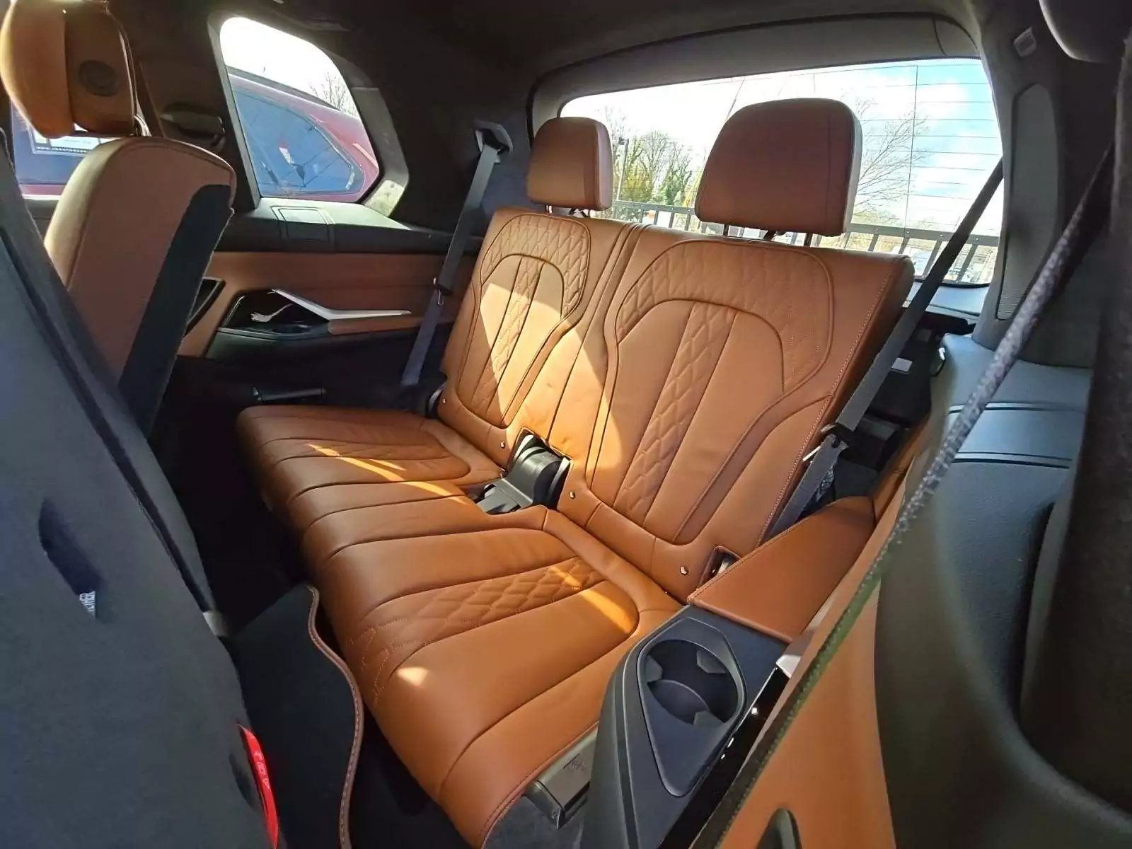 BMW X7 Sports Activity Vehicle ALPINA XB7 2024 | Grand Car BMW X7 Sports Activity Vehicle ALPINA XB7 2024 - доставка авто из США