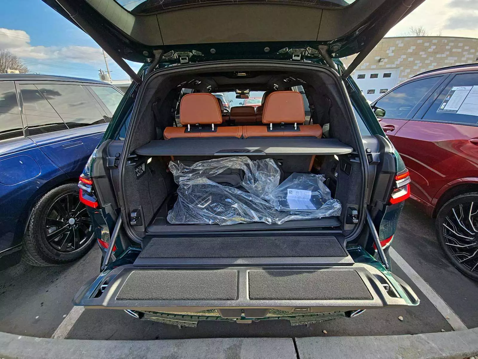 BMW X7 Sports Activity Vehicle ALPINA XB7 2024 | Grand Car BMW X7 Sports Activity Vehicle ALPINA XB7 2024 - доставка авто из США