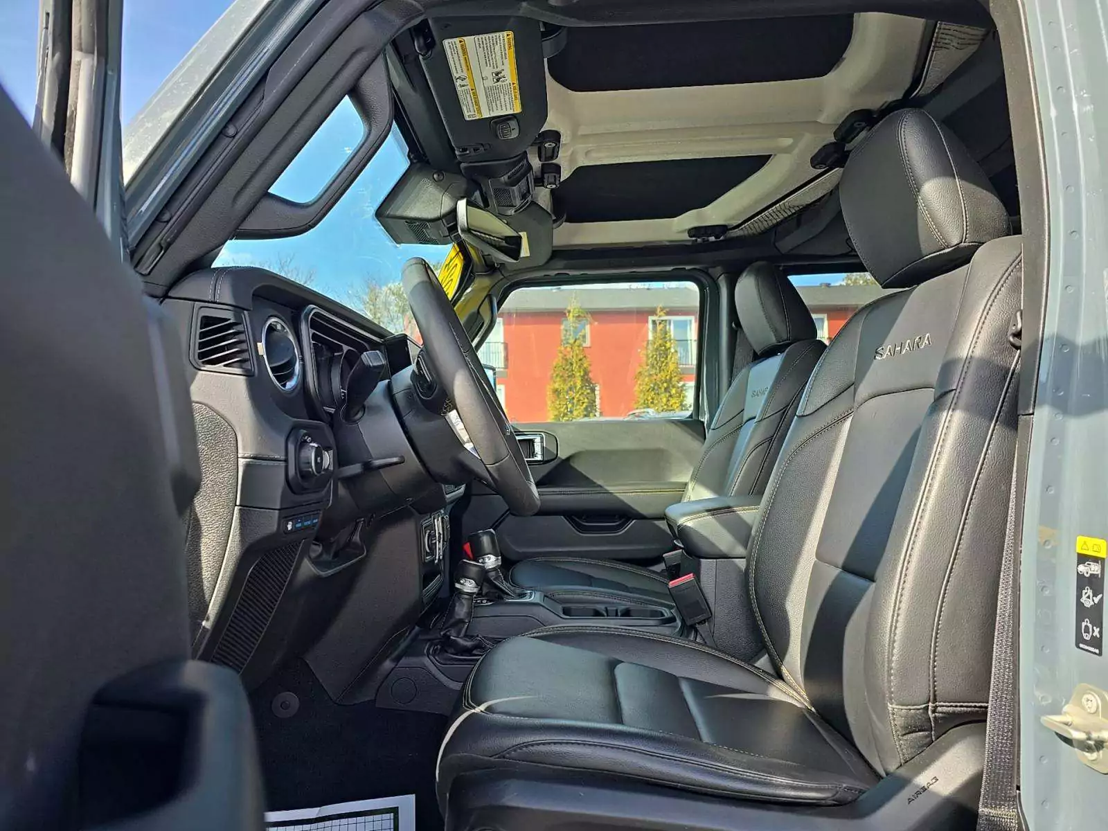 Jeep Wrangler 4xe 4 Door Sahara 2024 | Grand Car Jeep Wrangler 4xe 4 Door Sahara 2024 - доставка авто из США