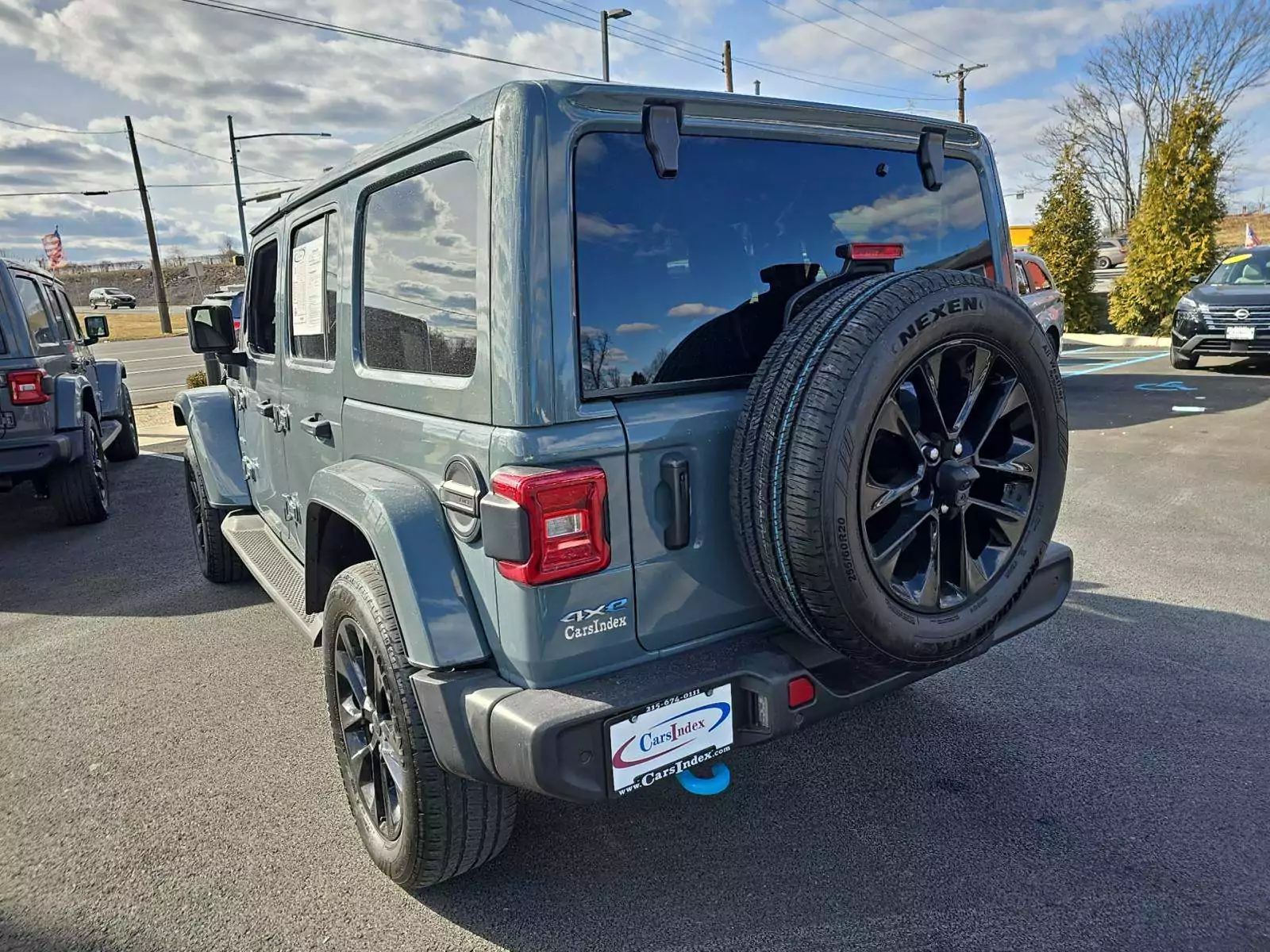 Jeep Wrangler 4xe 4 Door Sahara 2024 | Grand Car Jeep Wrangler 4xe 4 Door Sahara 2024 - доставка авто из США