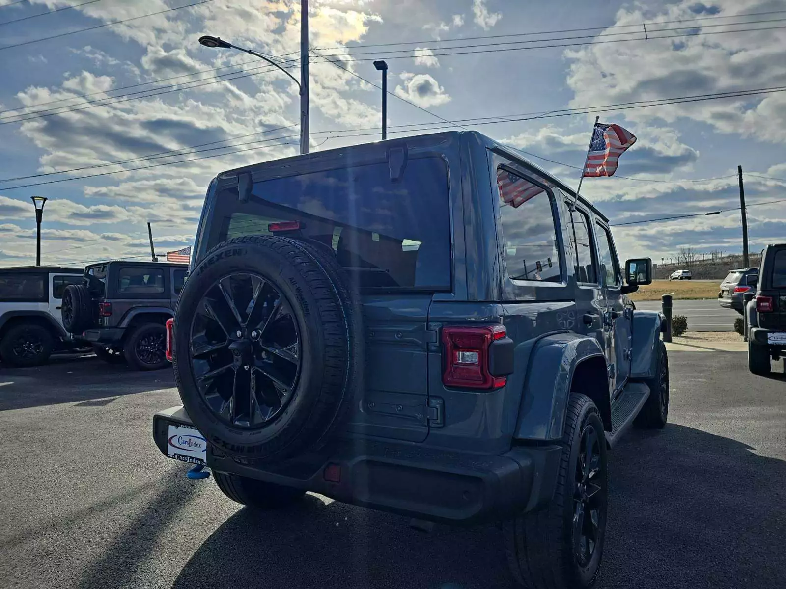 Jeep Wrangler 4xe 4 Door Sahara 2024 | Grand Car Jeep Wrangler 4xe 4 Door Sahara 2024 - доставка авто из США