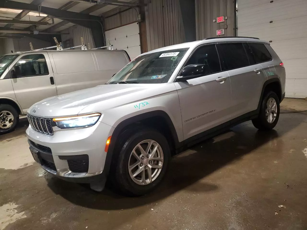 JEEP GRAND CHEROKEE L LAREDO 2022 - доставка авто из США