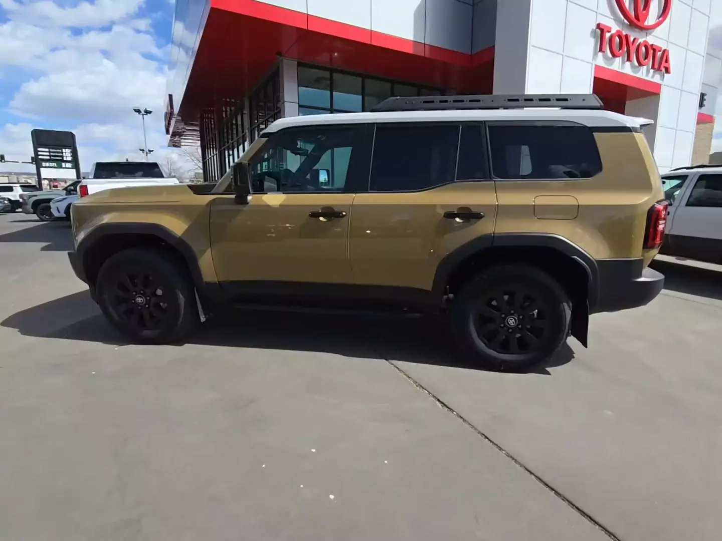 Toyota Land Cruiser First Edition 2024 | Grand Car Toyota Land Cruiser First Edition 2024 - доставка авто из США