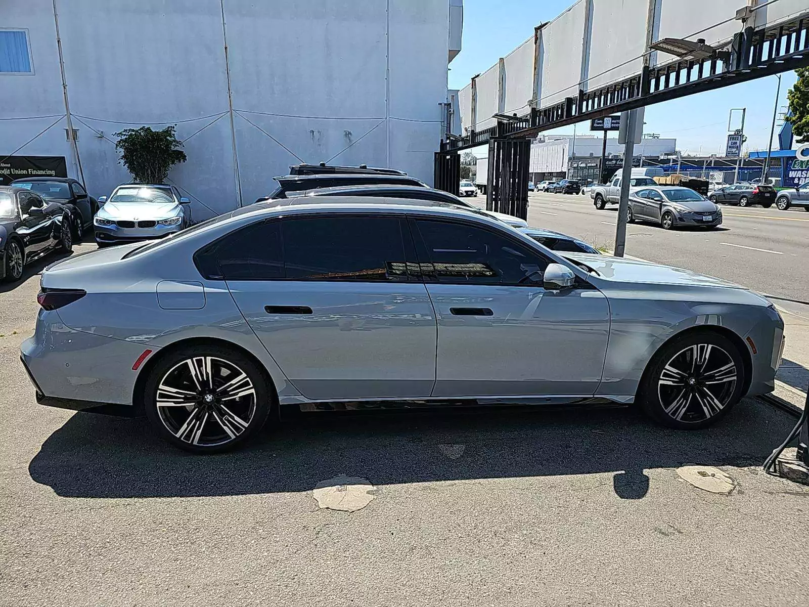 BMW 7 Series Sedan 750e xDrive 2024 | Grand Car BMW 7 Series Sedan 750e xDrive 2024 - доставка авто из США