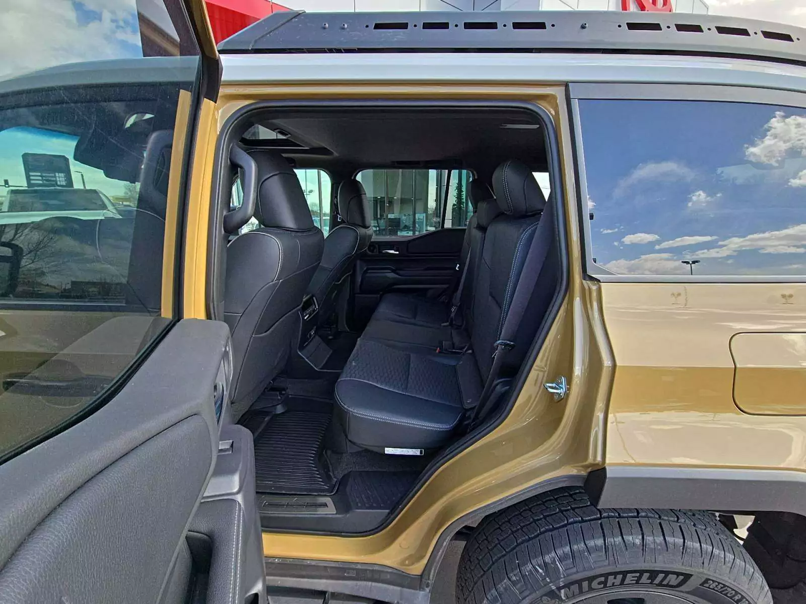 Toyota Land Cruiser First Edition 2024 | Grand Car Toyota Land Cruiser First Edition 2024 - доставка авто из США