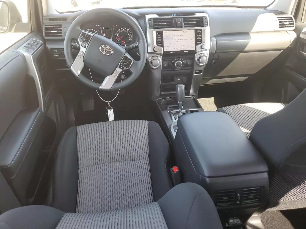 TOYOTA 4RUNNER SR5 2024 | Grand Car TOYOTA 4RUNNER SR5 2024 - доставка авто из США