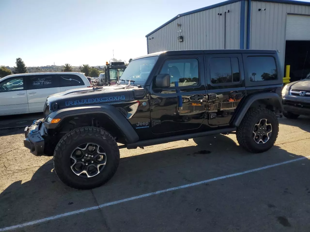 JEEP WRANGLER RUBICON 4XE 2023 | Grand Car JEEP WRANGLER RUBICON 4XE 2023 - доставка авто из США