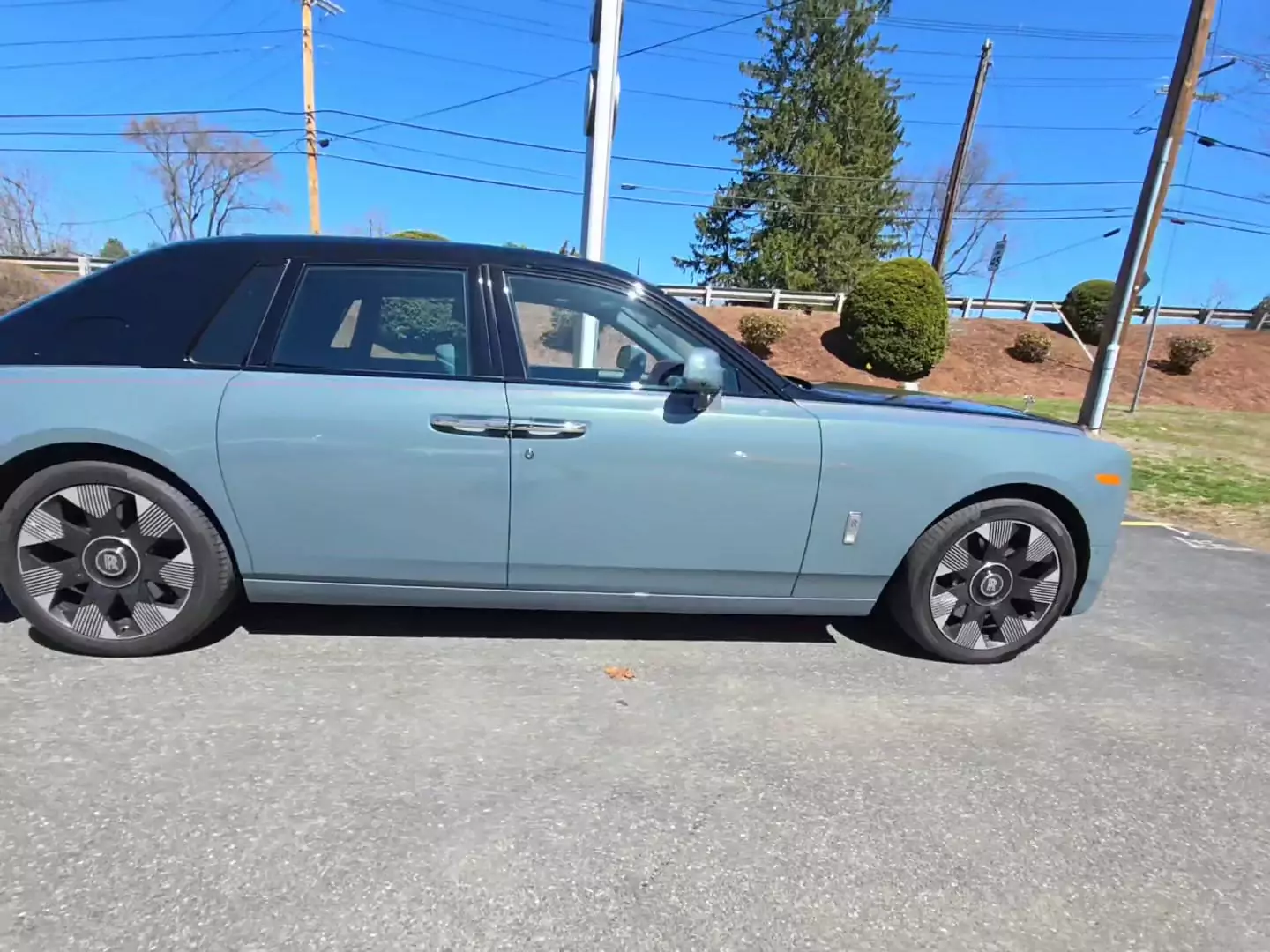 Rolls-Royce Phantom 2023 | Grand Car Rolls-Royce Phantom 2023 - доставка авто из США