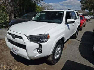 Toyota 4Runner SR5 2024 - доставка авто из США