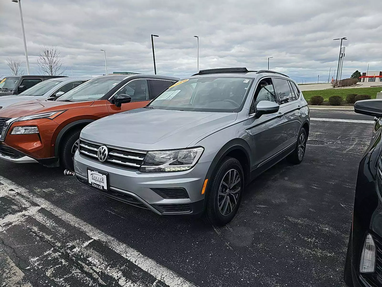 Volkswagen Tiguan SE 2020 - доставка авто из США