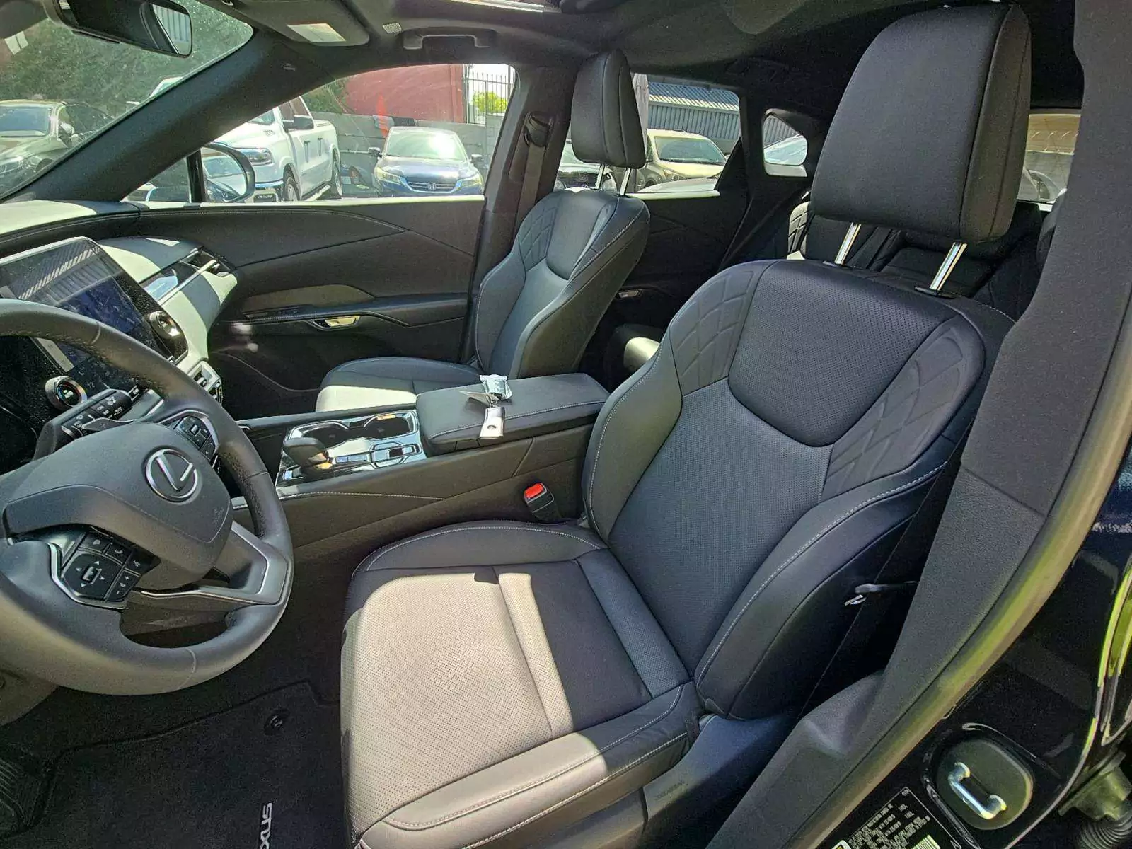 Lexus RX 350 2025 | Grand Car Lexus RX 350 2025 - доставка авто из США