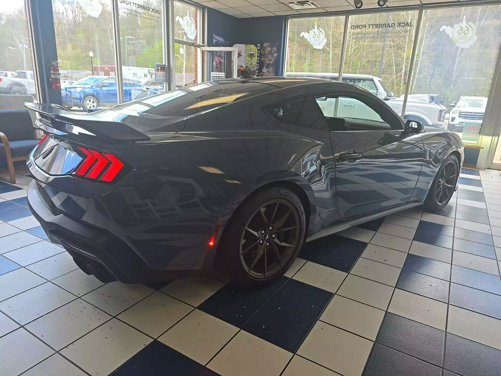 Ford Mustang Dark Horse Coupe 2024 | Grand Car Ford Mustang Dark Horse Coupe 2024 - доставка авто из США