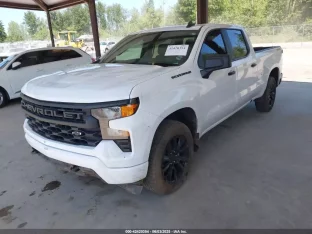 CHEVROLET SILVERADO 1500 4WD STANDARD BED CUSTOM 2023 - доставка авто из США
