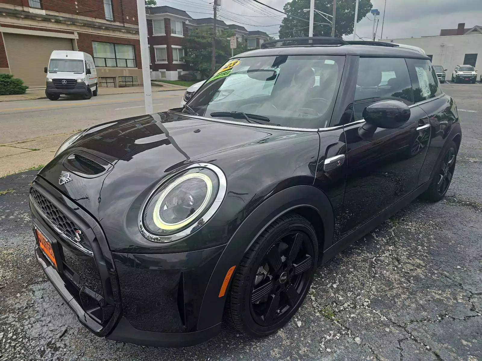 MINI Hardtop 2 Door Cooper S 2023 - доставка авто из США