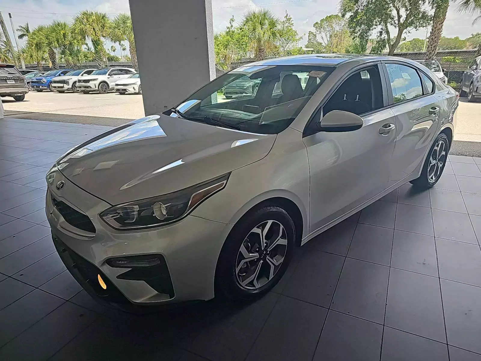 Kia Forte LXS 2021 - доставка авто из США