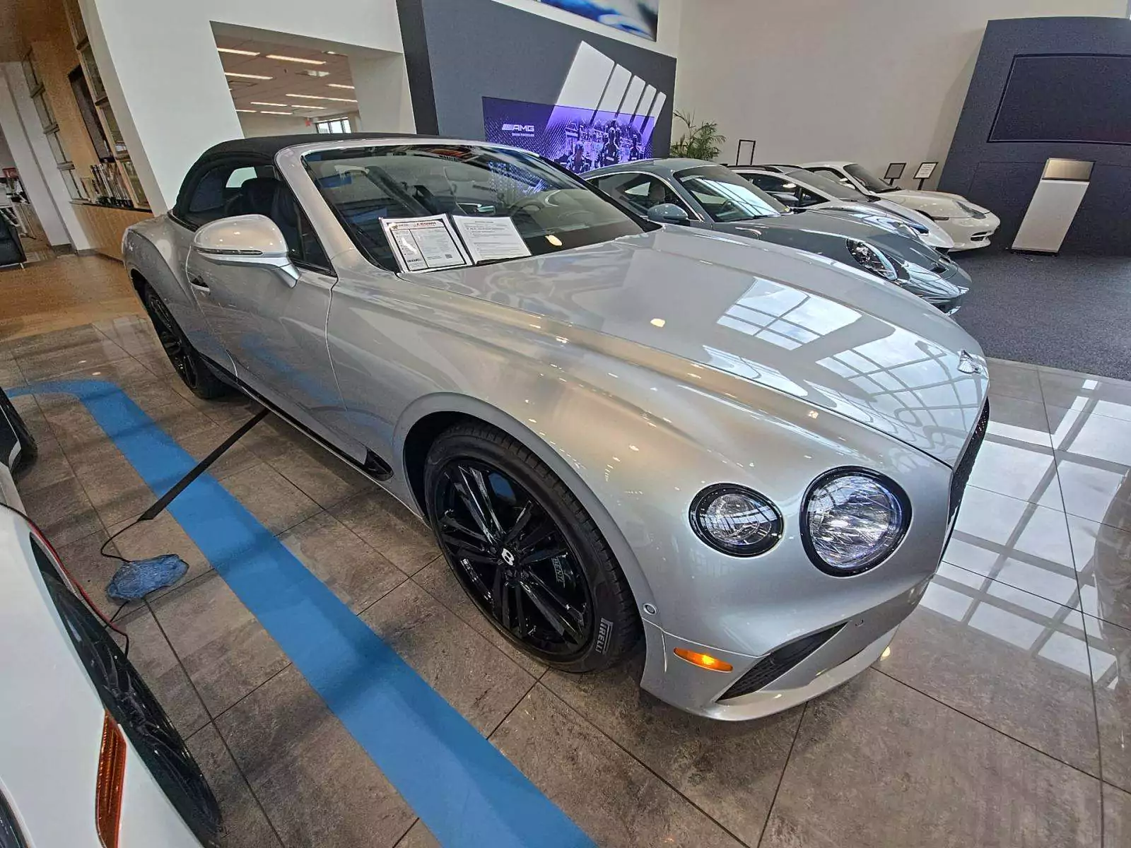 Bentley Continental GTC V8 2023 | Grand Car Bentley Continental GTC V8 2023 - доставка авто из США