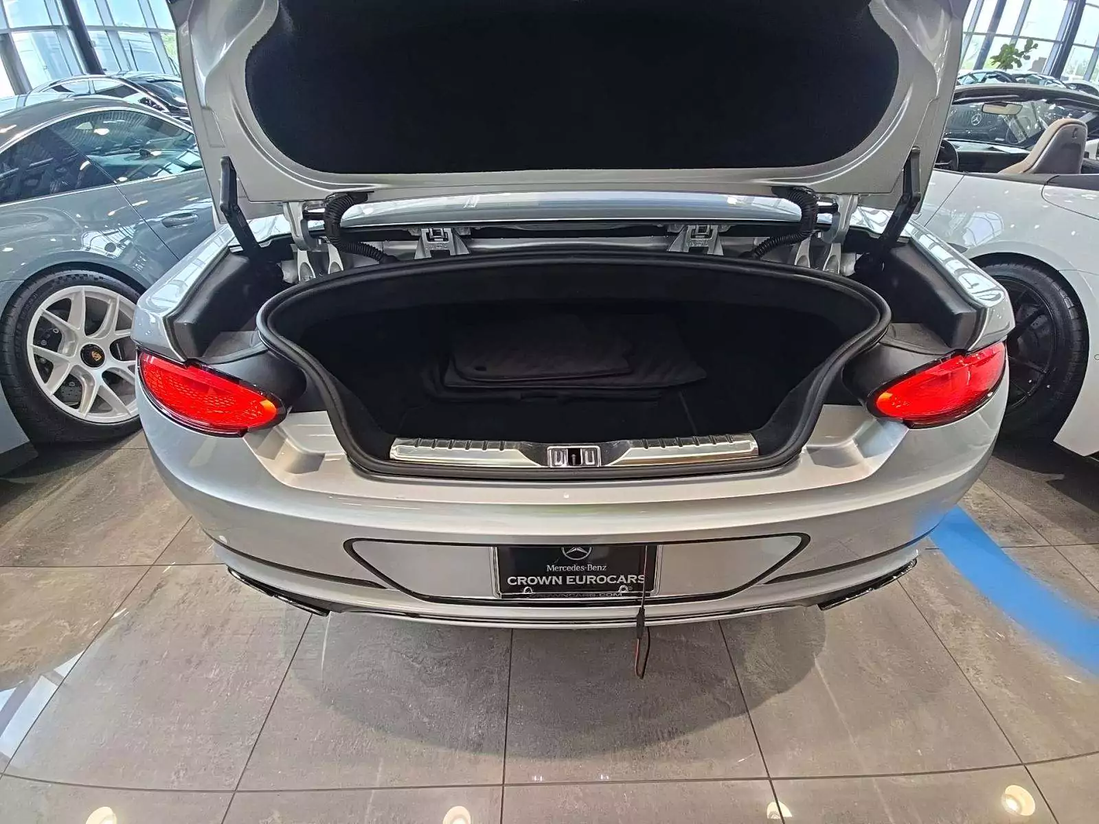 Bentley Continental GTC V8 2023 | Grand Car Bentley Continental GTC V8 2023 - доставка авто из США