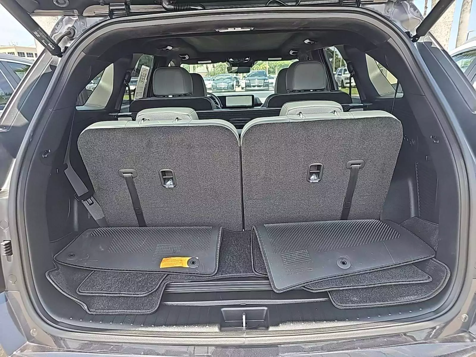 Kia Sorento X-Line SX Prestige 2025 | Grand Car Kia Sorento X-Line SX Prestige 2025 - доставка авто из США