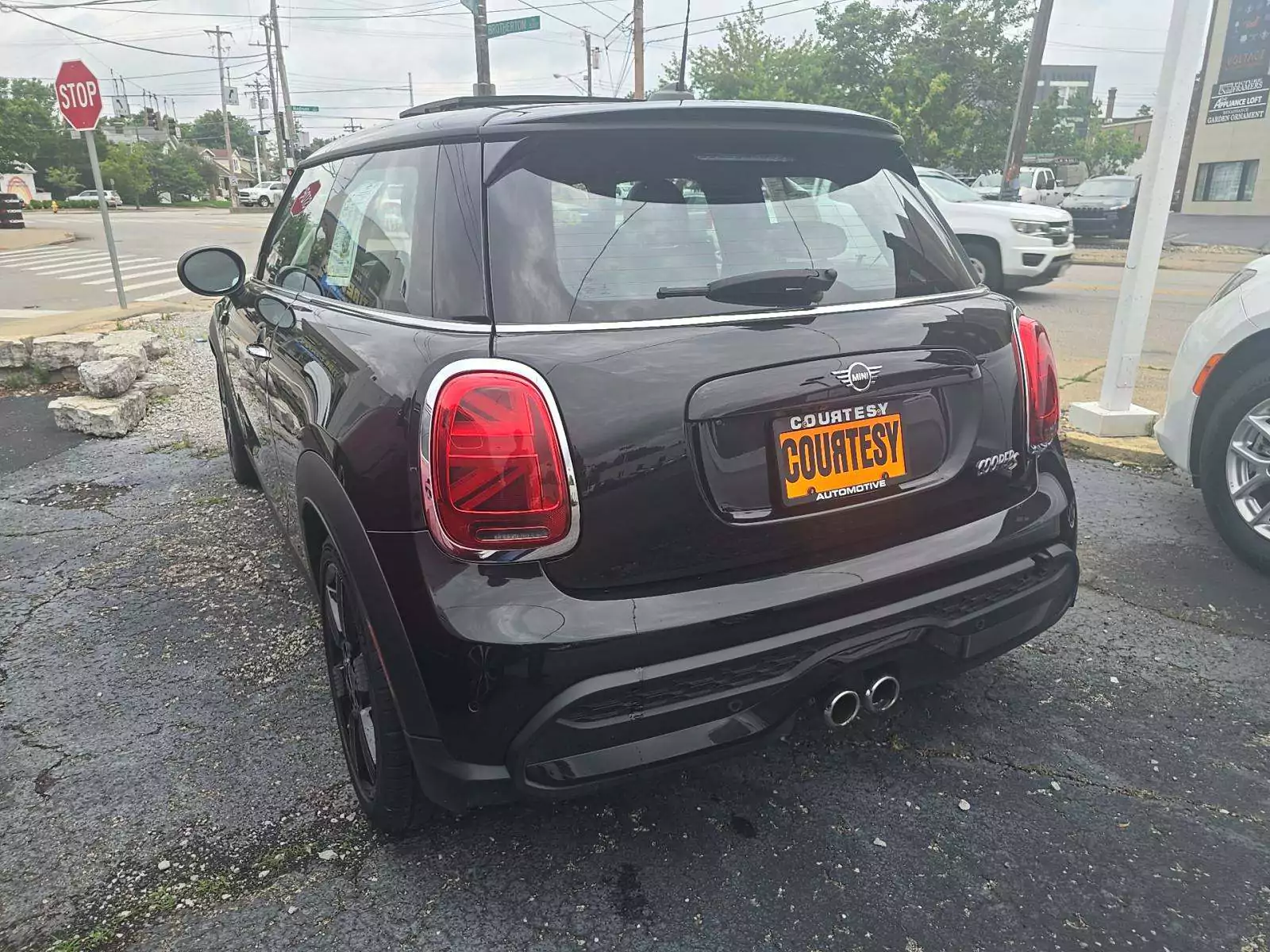 MINI Hardtop 2 Door Cooper S 2023 | Grand Car MINI Hardtop 2 Door Cooper S 2023 - доставка авто из США
