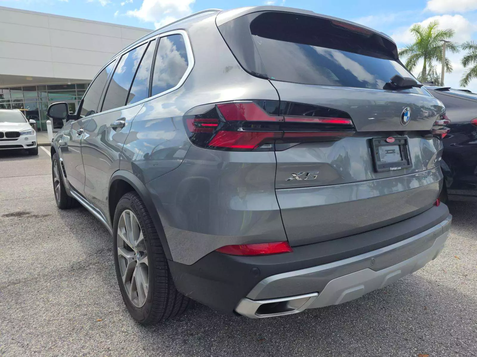 BMW X5 xDrive40i 2025 | Grand Car BMW X5 xDrive40i 2025 - доставка авто из США