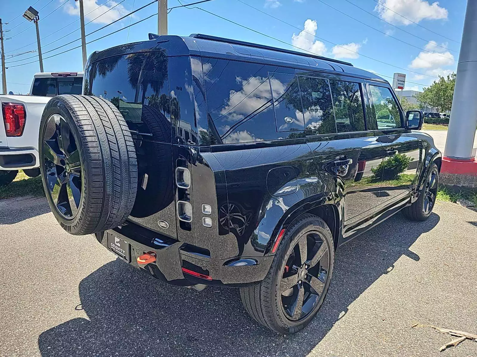Land Rover Defender 110 X 2022 | Grand Car Land Rover Defender 110 X 2022 - доставка авто из США