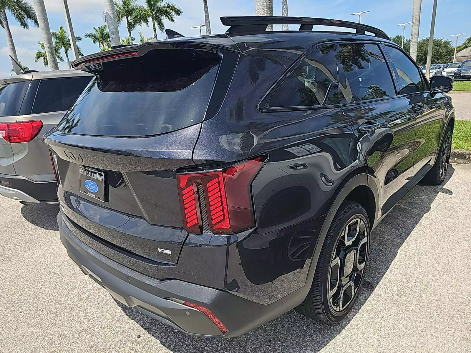 Kia Sorento X-Line SX Prestige 2025 | Grand Car Kia Sorento X-Line SX Prestige 2025 - доставка авто из США