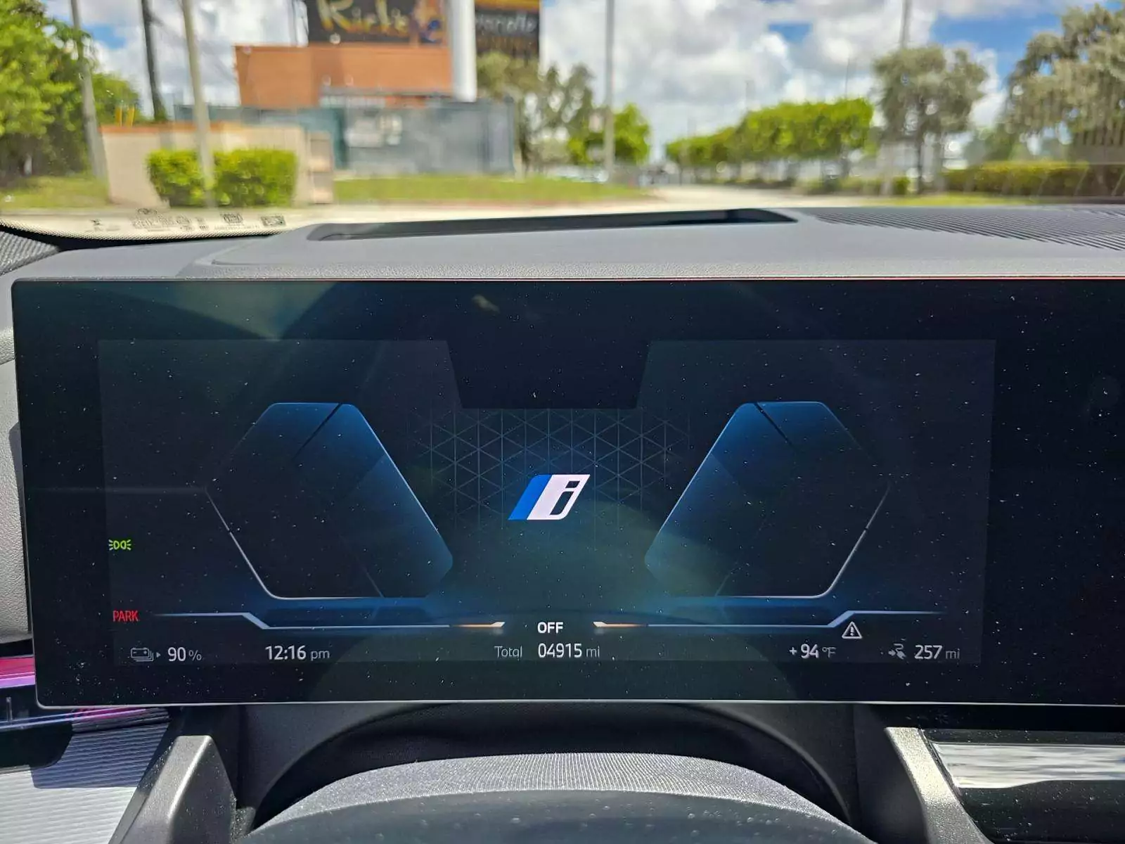 BMW i5 eDrive40 M SPORT LINE 2025 | Grand Car BMW i5 eDrive40 M SPORT LINE 2025 - доставка авто из США