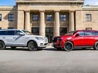 Автомобиль Escalade vs Yukon vs Navigator: сравнение больших внедорожников | Grand Car