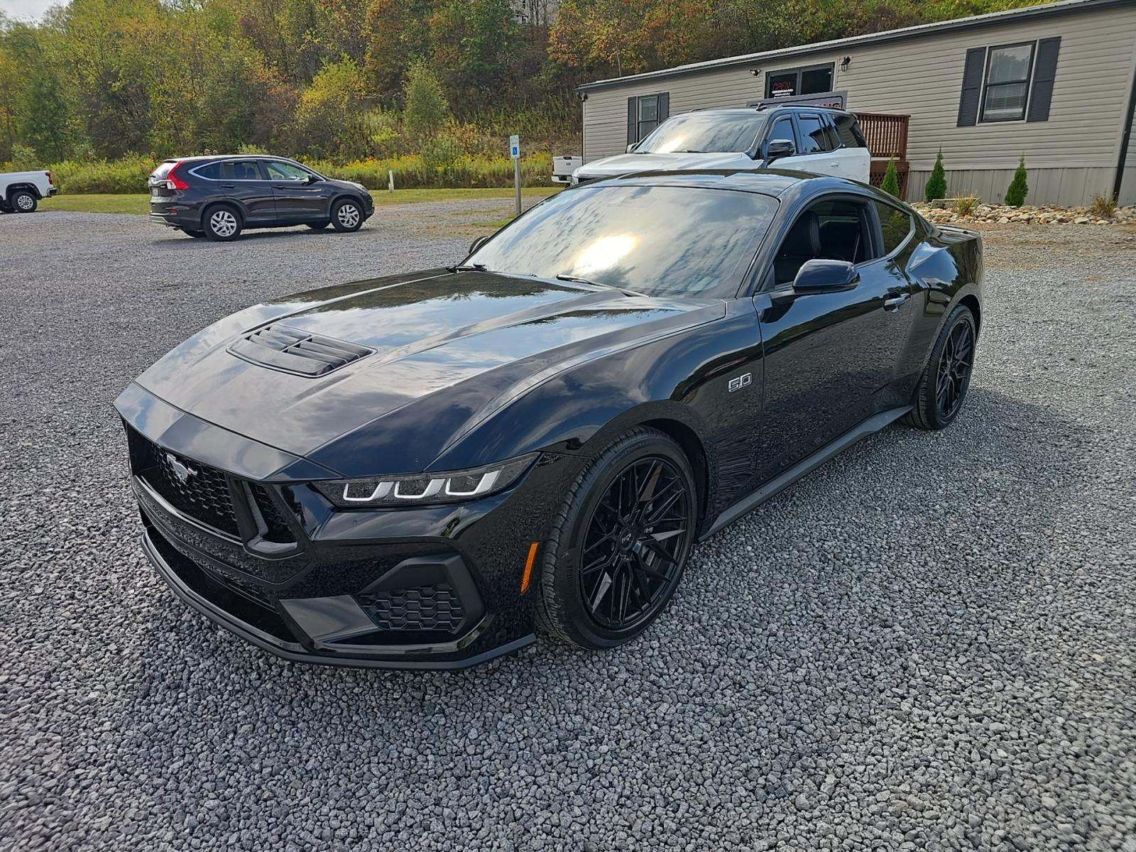 Ford Mustang GT Premium Coupe 2024 - доставка авто из США